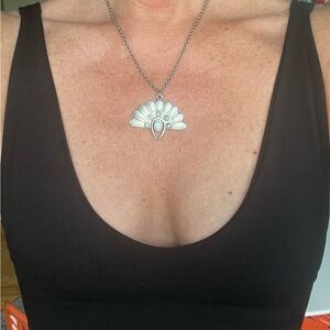 The coolest The 2Bandits necklace. 70s Southwestern vibes